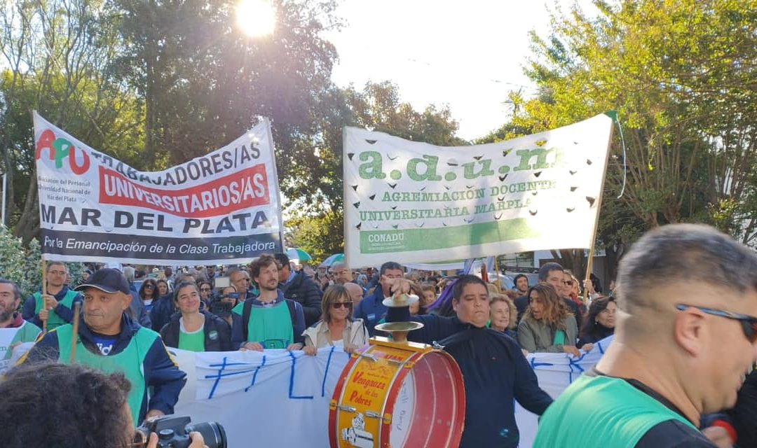 APU y ADUM inician doble jornada de lucha: «No hubo diálogo ni ofrecimiento al pedido de recomposición salarial».