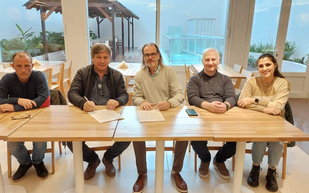 AMS y Luz y Fuerza firmaron un convenio de intercambio y cooperación en hotelería