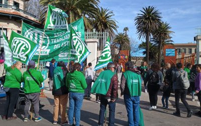 Concentración de ATE en la reapertura del Espacio Unzué: «En este organismo no sobraba ni sobra ningún trabajador»