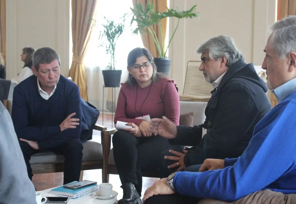 Guglielmotti junto al Ministro Correa: «El gobierno bonaerense coloca al Estado en función del pueblo de la Provincia de Buenos Aires»