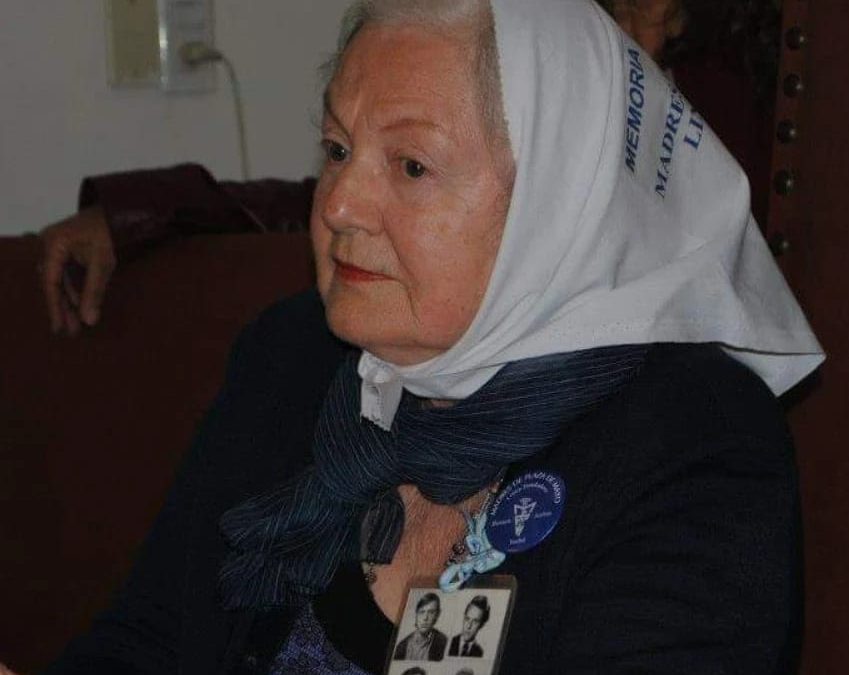 Sentido homenaje del ámbito gremial a «Marucha» Rave, Madre de Plaza de Mayo Línea Fundadora, tras su fallecimiento