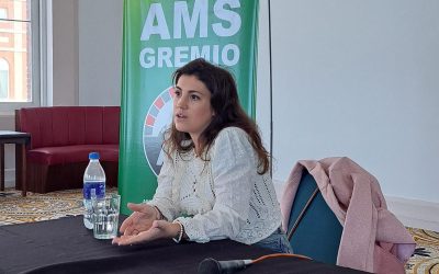 Se realizó una Charla de Concientización y Prevención del Cáncer de Mama en el Casino Central a cargo de la Dra. Camila Ramundo