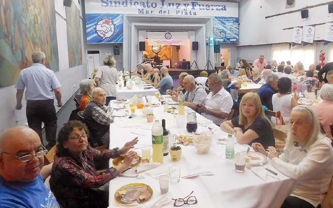 Con gran concurrencia se realizó el festejo por el Día del Jubilado y la Jubilada de Luz y Fuerza en Mar del Plata