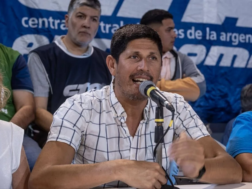 Ezequiel Navarro: «El camino es la unidad pero con una propuesta, si no le regalamos el 2025 a la derecha»