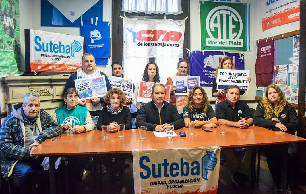 Acción conjunta de las CTA en Mar del Plata en apoyo a la Jornada Nacional de Lucha de CTERA