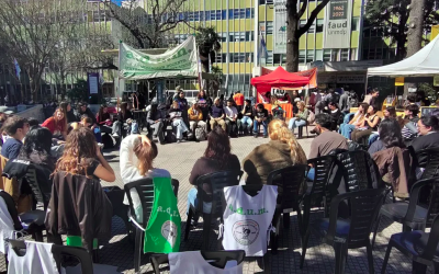 Tras una jornada de Clases Públicas, ADUM iniciará un Paro Total de actividades este Viernes en la Universidad Nacional de Mar del Plata